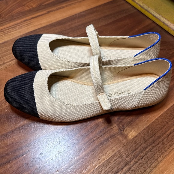 Rothy's NEW Cream and Black “The Square Mary Jane” Flats Size 9 - Picture 2 of 14